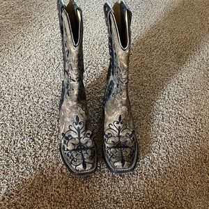 Women’s Corral Boots sz 7